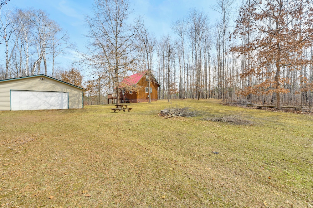 1 Mi to South Twin Lake: Cabin w/ Deck in Trego!