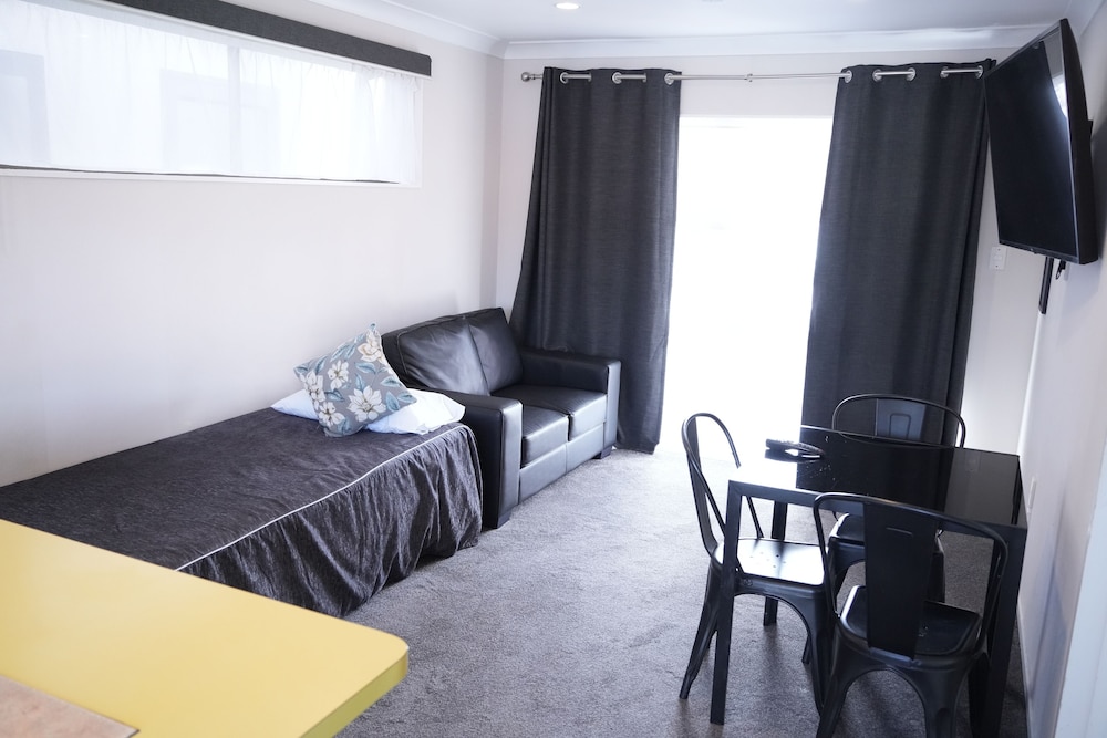 ACCOMMODATION GATEWAY MOTEL