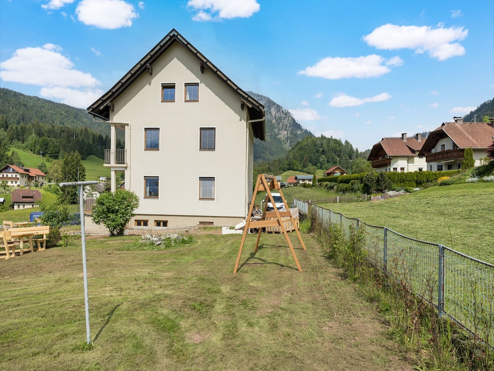 Holiday Home in the ski Area in Kotschach-mauthen