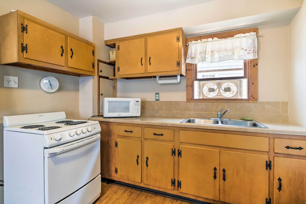 Milford Vacations - Beachfront Connecticut Retreat w/ Views! - Property Image 25