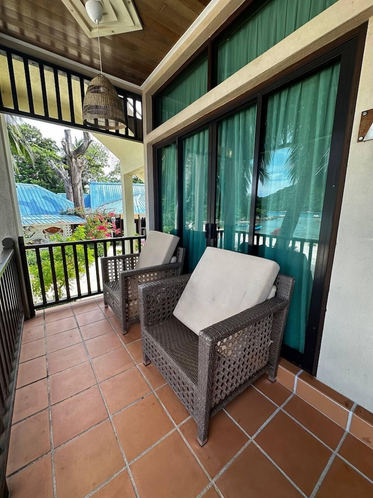 Perhentian Island Coralview Resort
