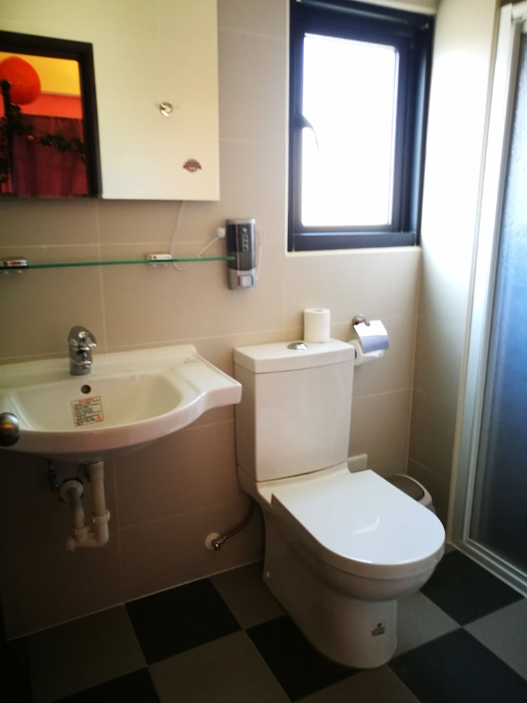 198 Red Hat B&B