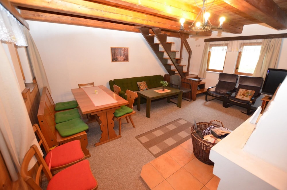 Mountain Chalet Hoja 2