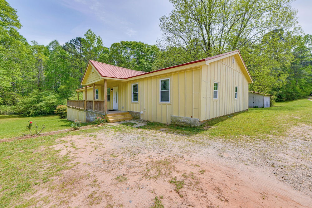 Hike, Swim & Explore: Secluded Hideaway in Shiloh!
