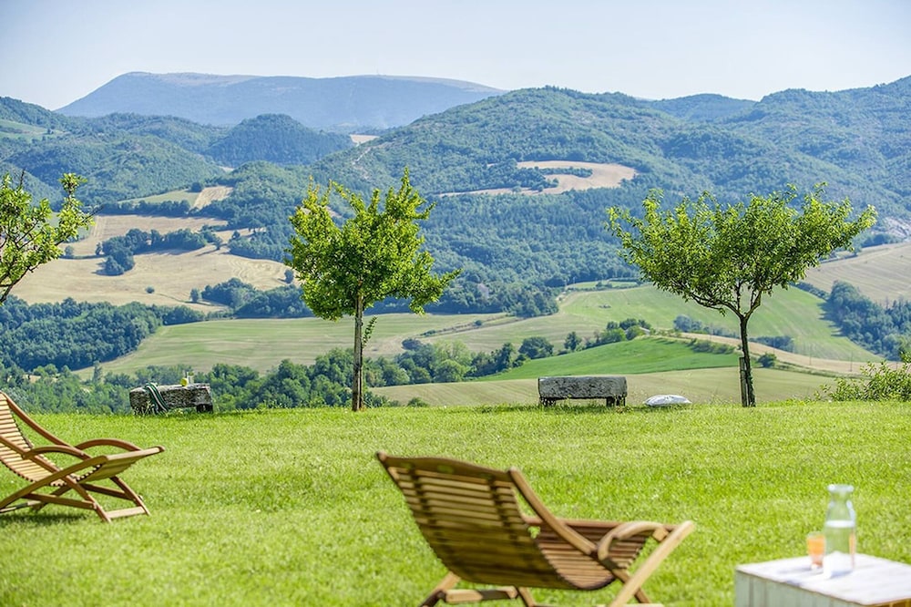 Checello 12 by Marche Holiday Villas