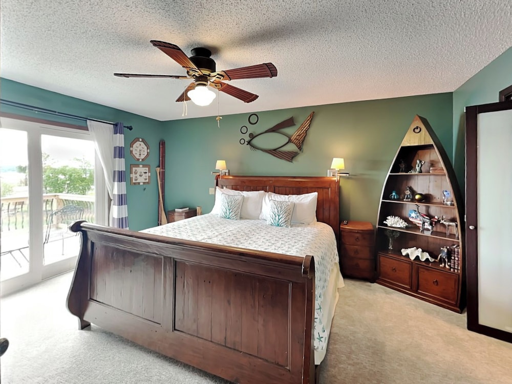 Sunset Cove by Jackson Mountain Rentals