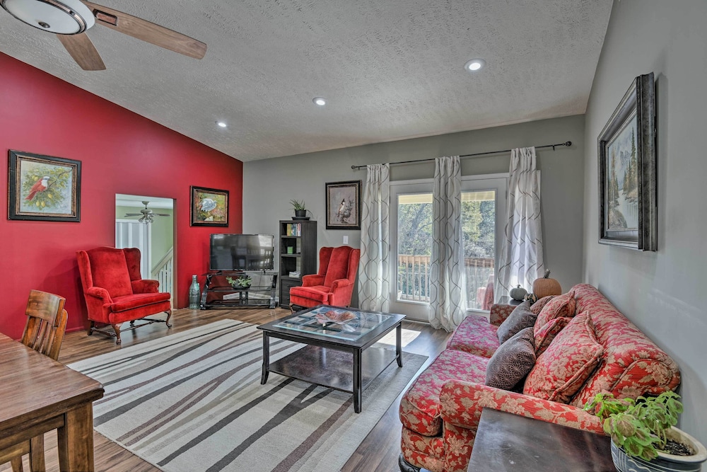 Mt Juliet Getaway w/ Yard: 22 Mi to Nashville - Property Image 13