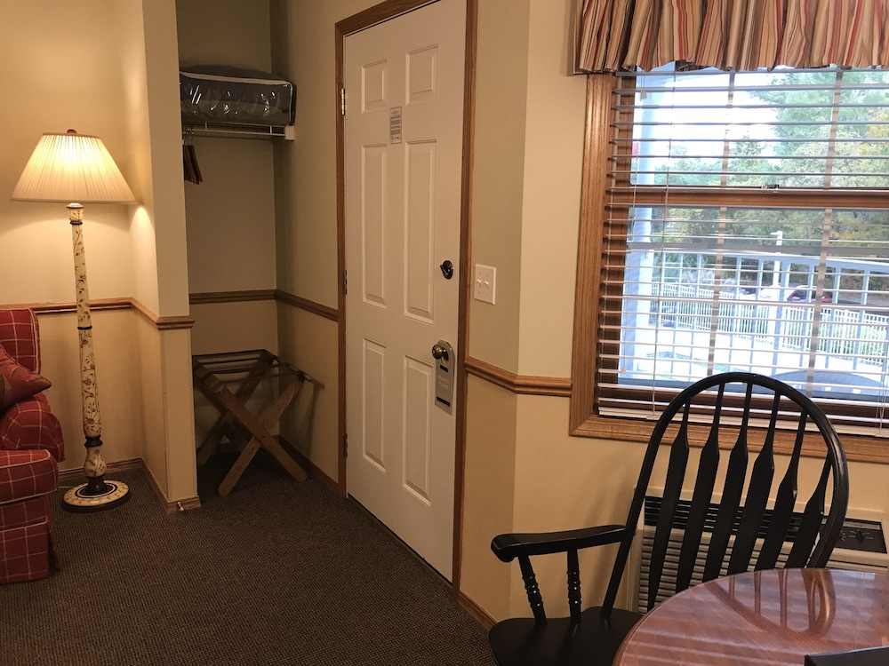 Bay Breeze Resort