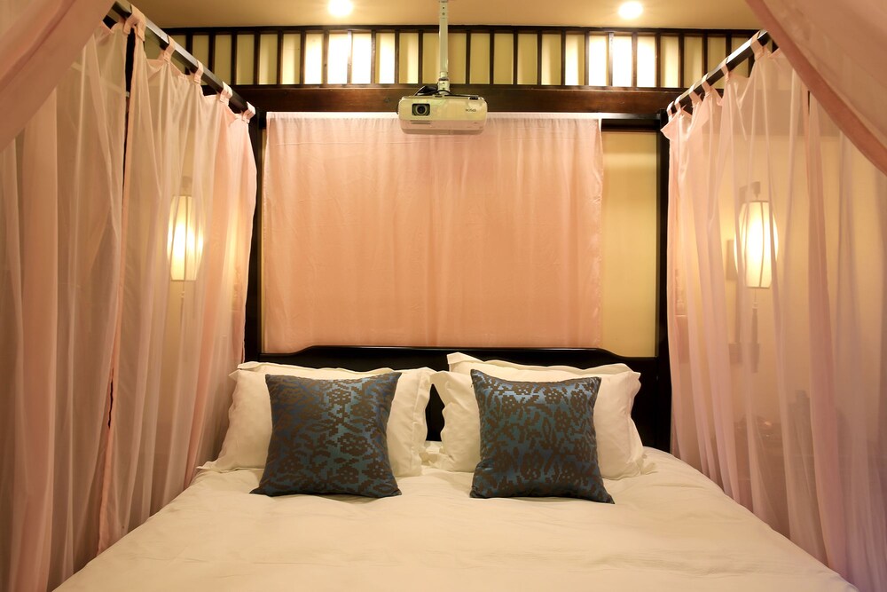 FTYS Hostel