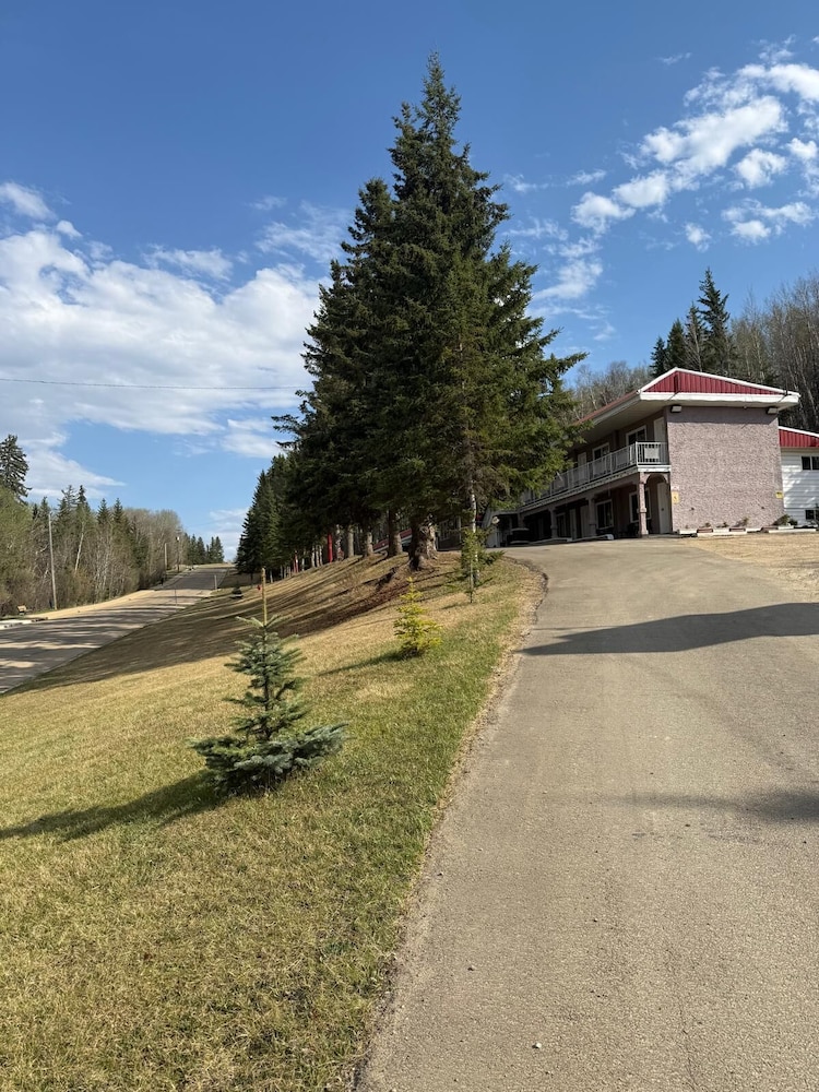 Athabasca Hillside Motel