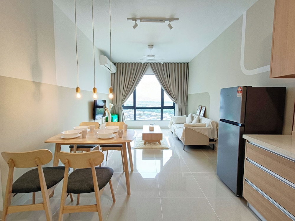 Aradia Residence Lake City KL North