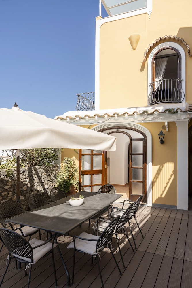 Estate4home - Villa Degli Dei