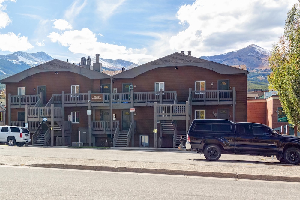Breckenridge Alpine 203 Condo close to lift by RedAwning