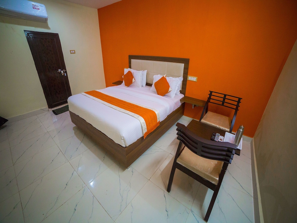 OYO 8147 Short Stay s view 4