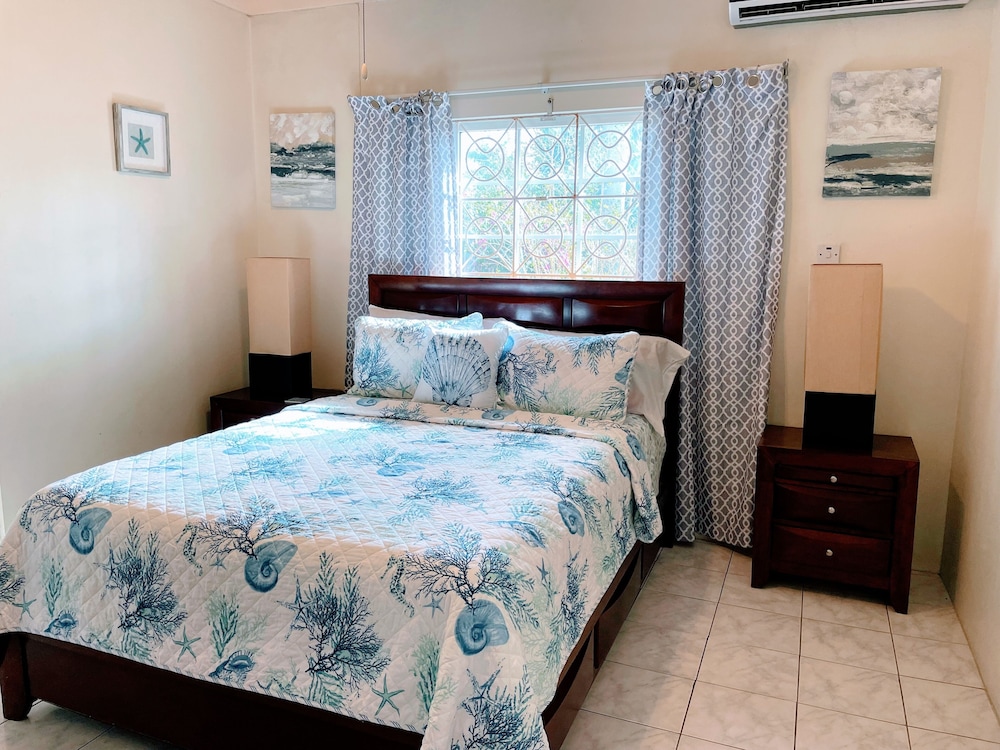 Yancey Largo Villa Perfect Jamaica Ironshore Getaway w Private Pool and Onsite Staff Services by RedAwning view 3