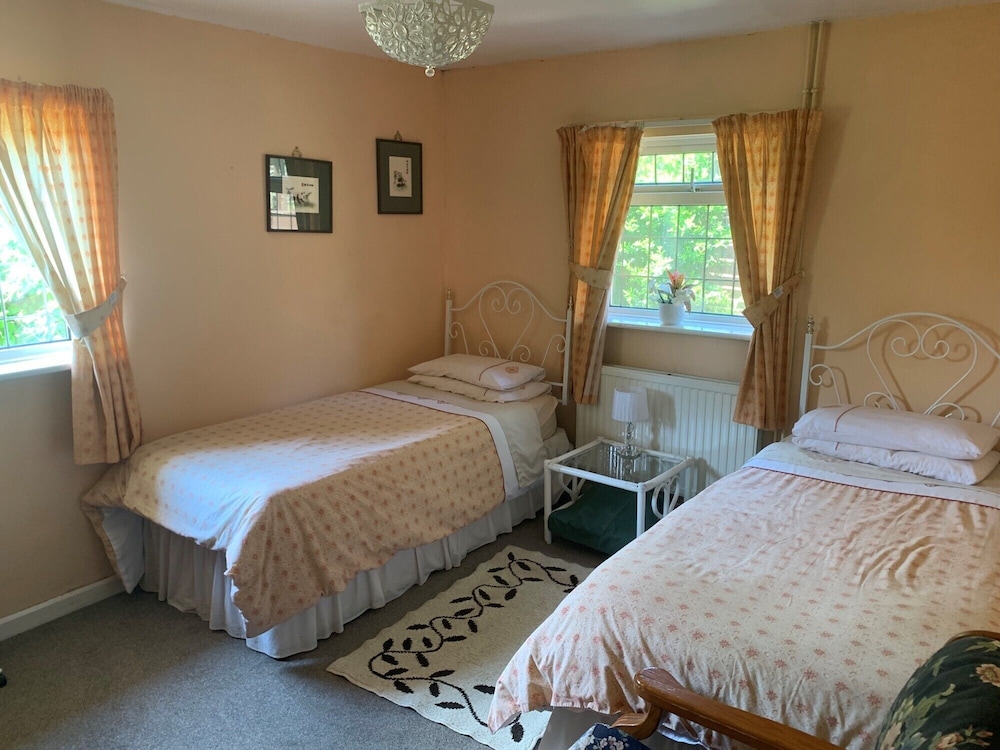 Chippenham Vacations - Wayside BB - Property Image 2