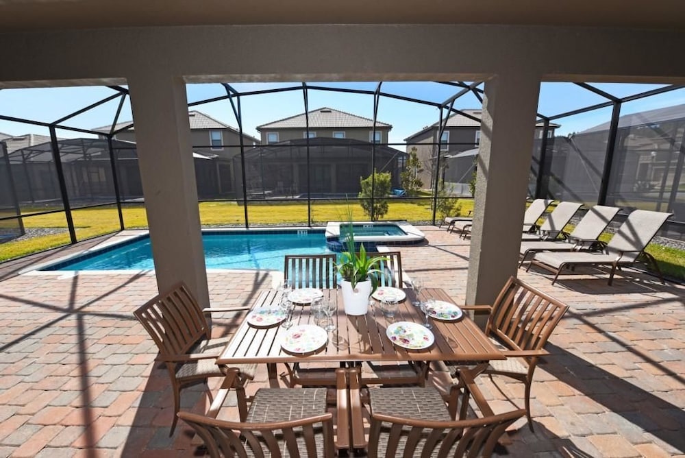 1443 Champions House 6 Bedroom by Florida Star