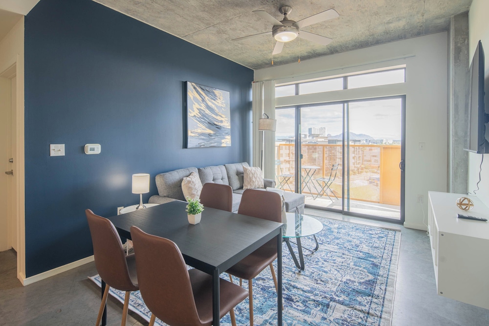 ROVE LIVING/KL - Roosevelt Point