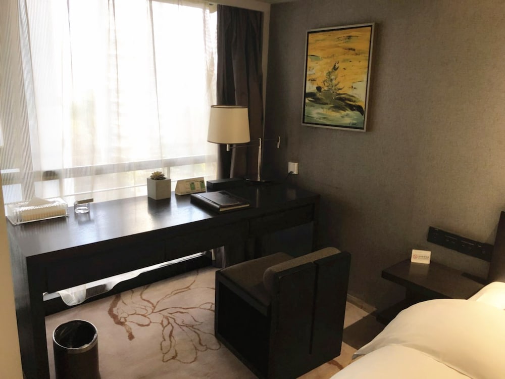 Jasmine International Hotel