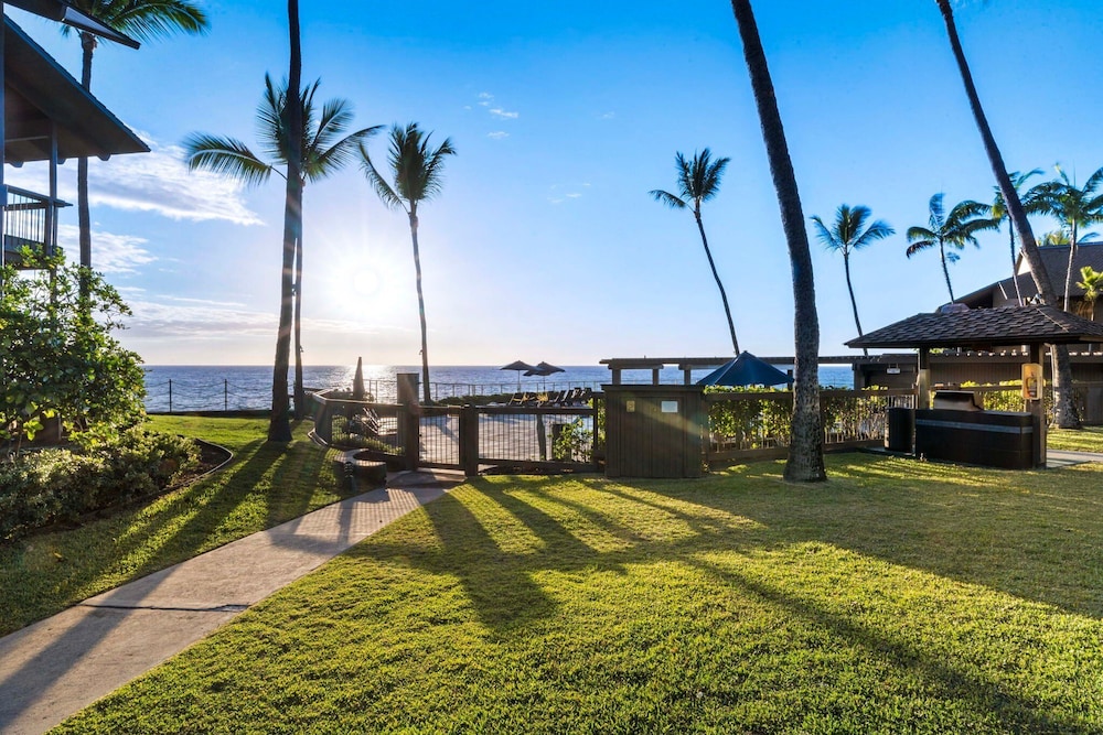 Fairway & Ocean Views - Updated Top Floor - AC- Vrkcv