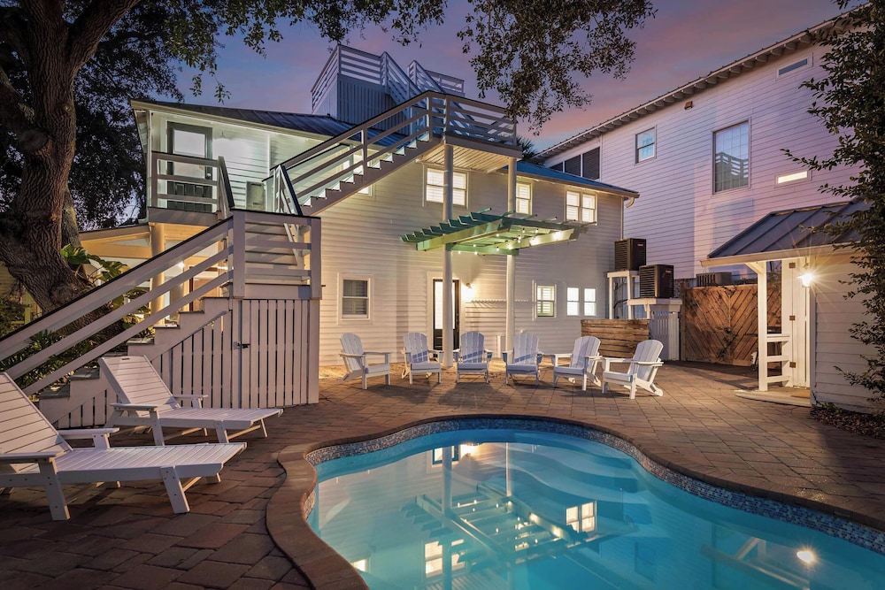 Cake by the Ocean Tybee Vacation Rentals
