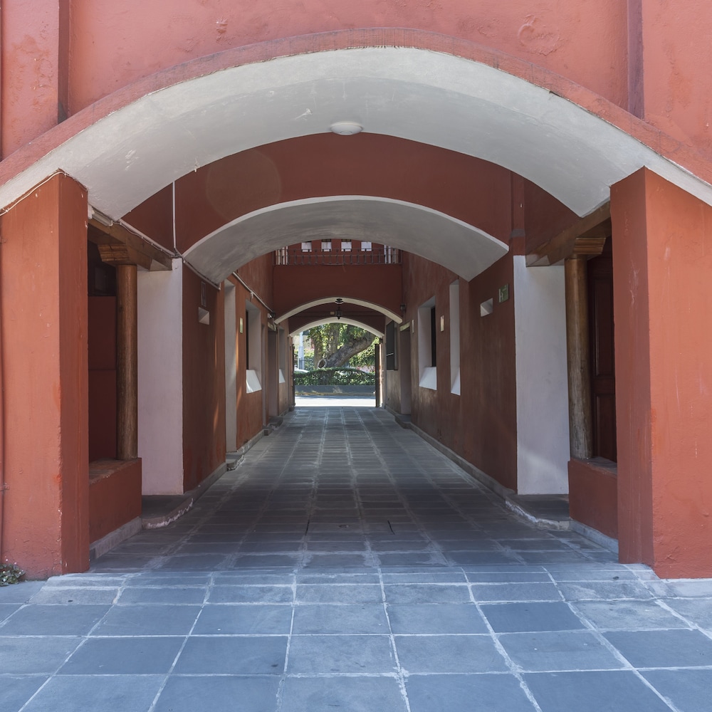 Xalapa Vacations - Meson Real Hotel  Suites - Property Image 2