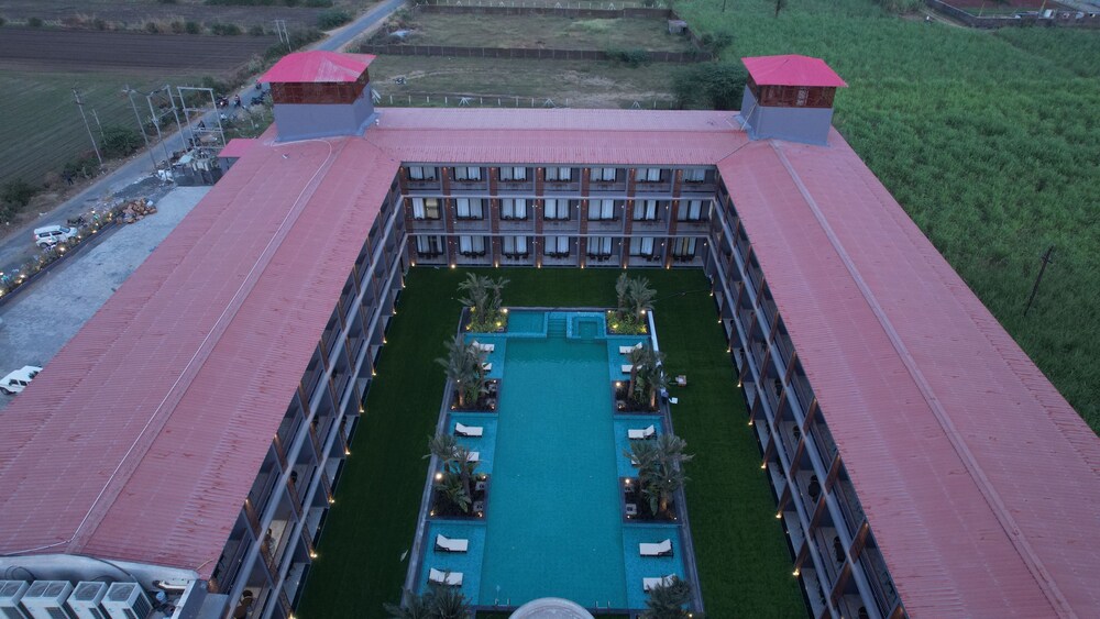 Mansa Club And Resort view 2