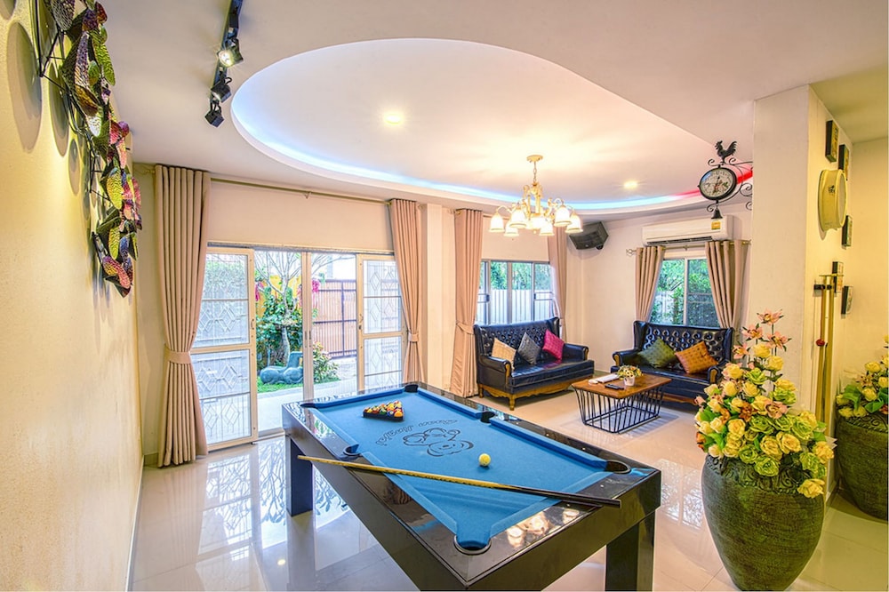 Baan Jing Jai HuaHin Pool Villa