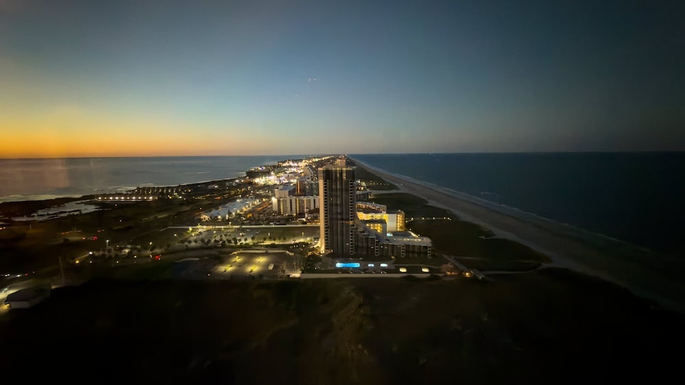 Penthouse Jr Unrivaled Luxury Insane Views 3 Bedroom Apts