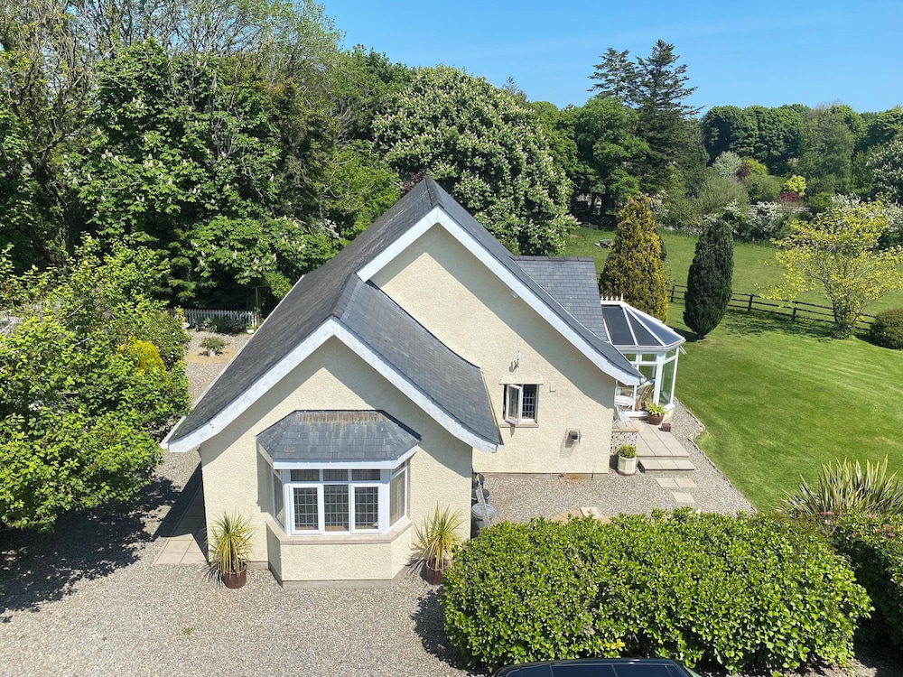 Bedw Arian Cottage