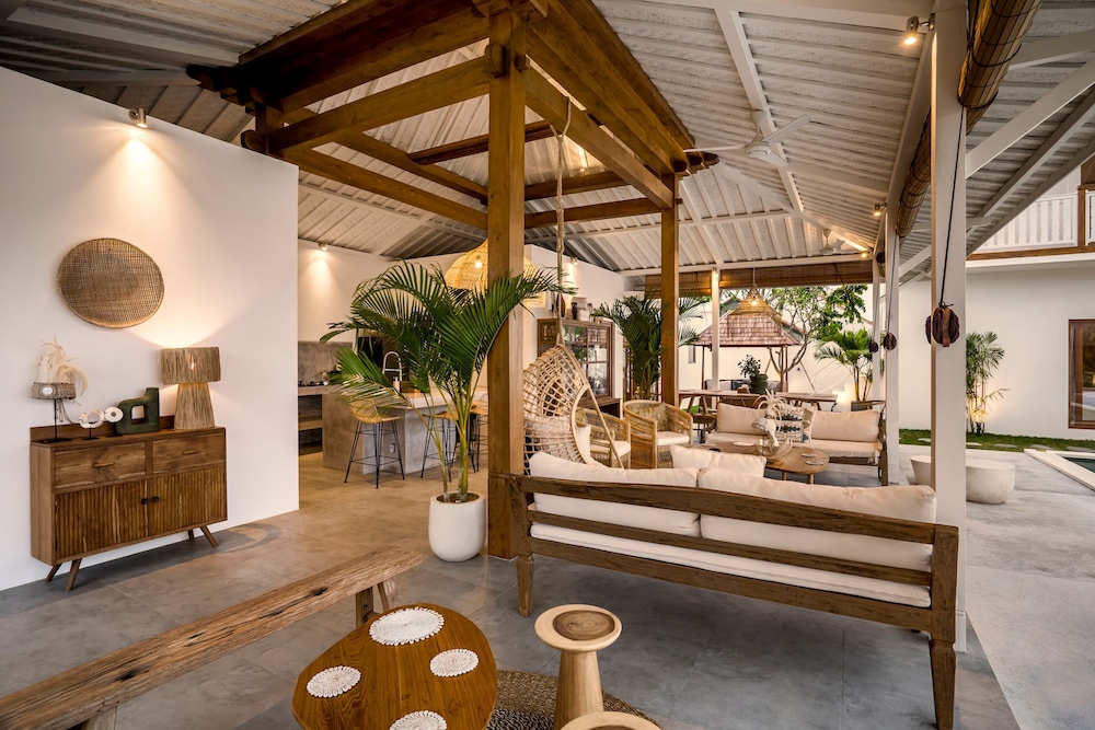 Villa Folie by Alfred in Bali - New 5bdr Dream Villa in the Heart of Seminyak