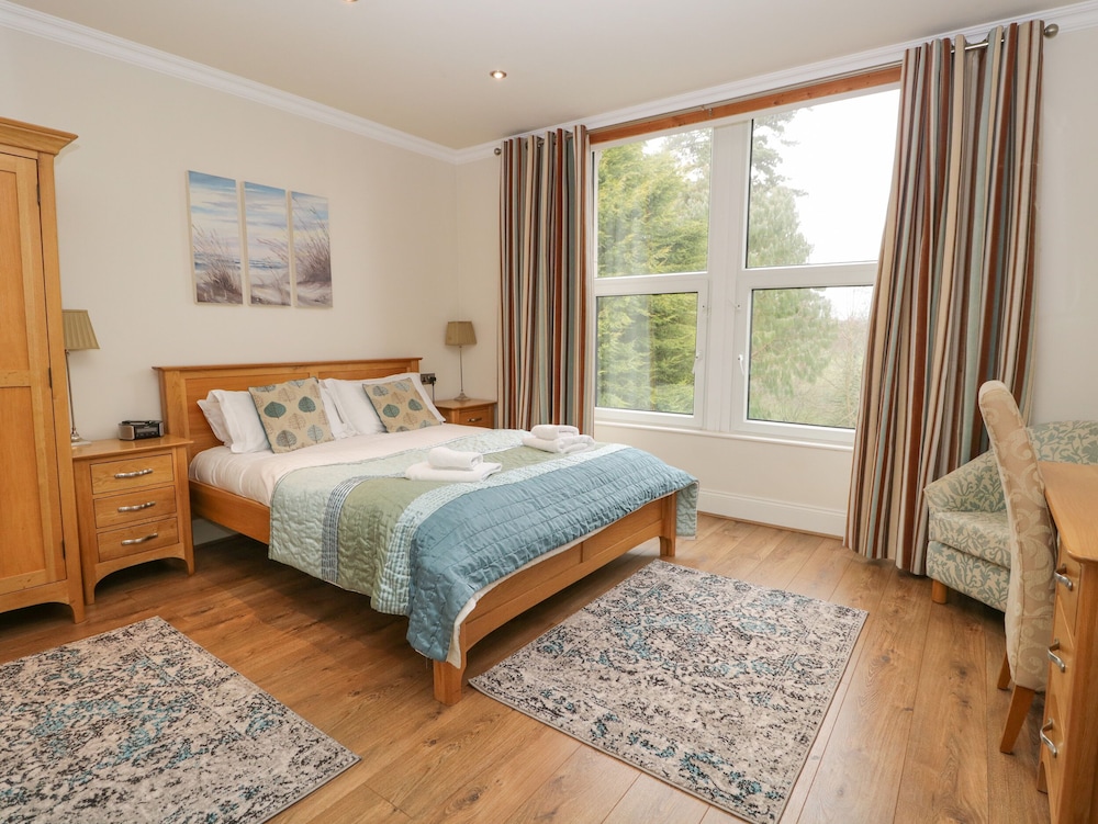 Eden Lodge