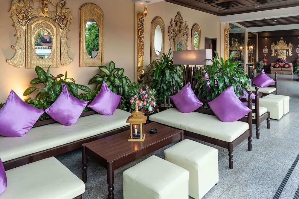 Mercure Mandalay Hill Resort