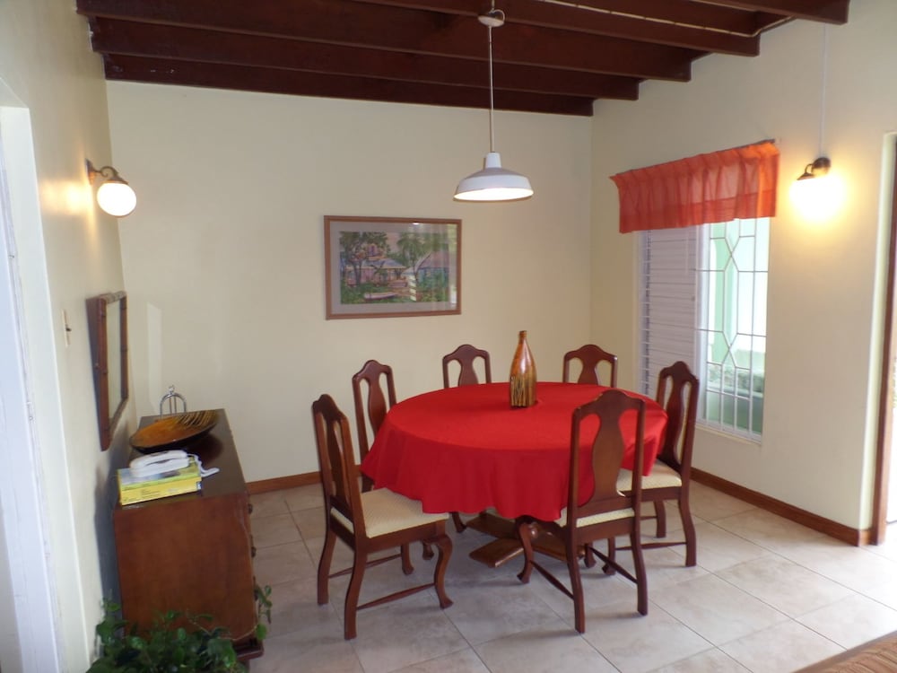 Miramar Villa