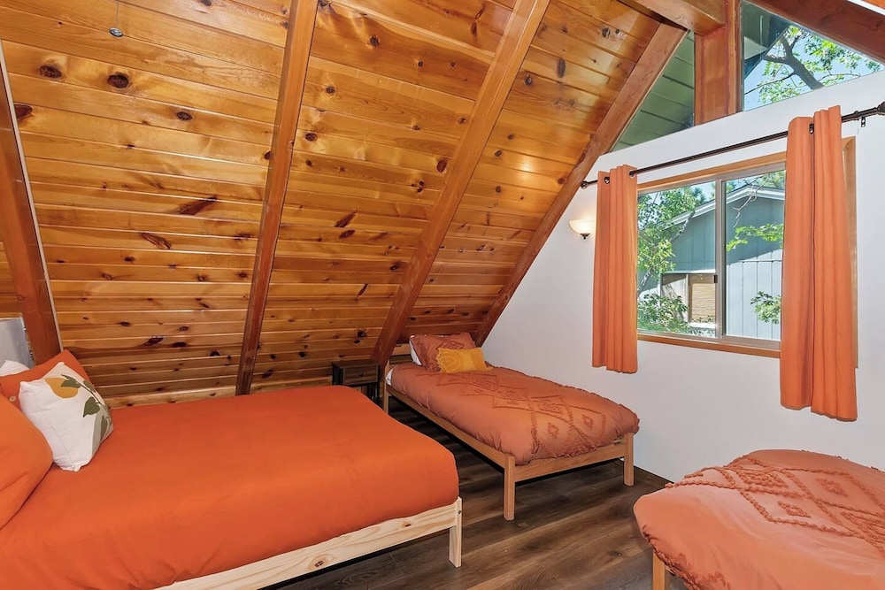 Alpine A-frame Tranquil Retreat in Big Bear Lake!