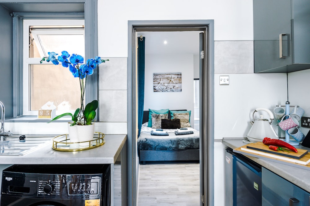 Hotel Stay With Empire - Tyldesley Rd - Image 1