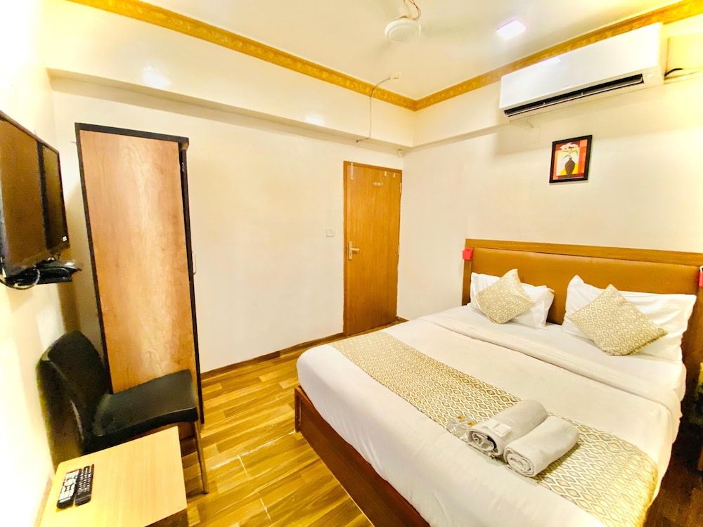 Hotel ABC - Satellite Prahladnagar