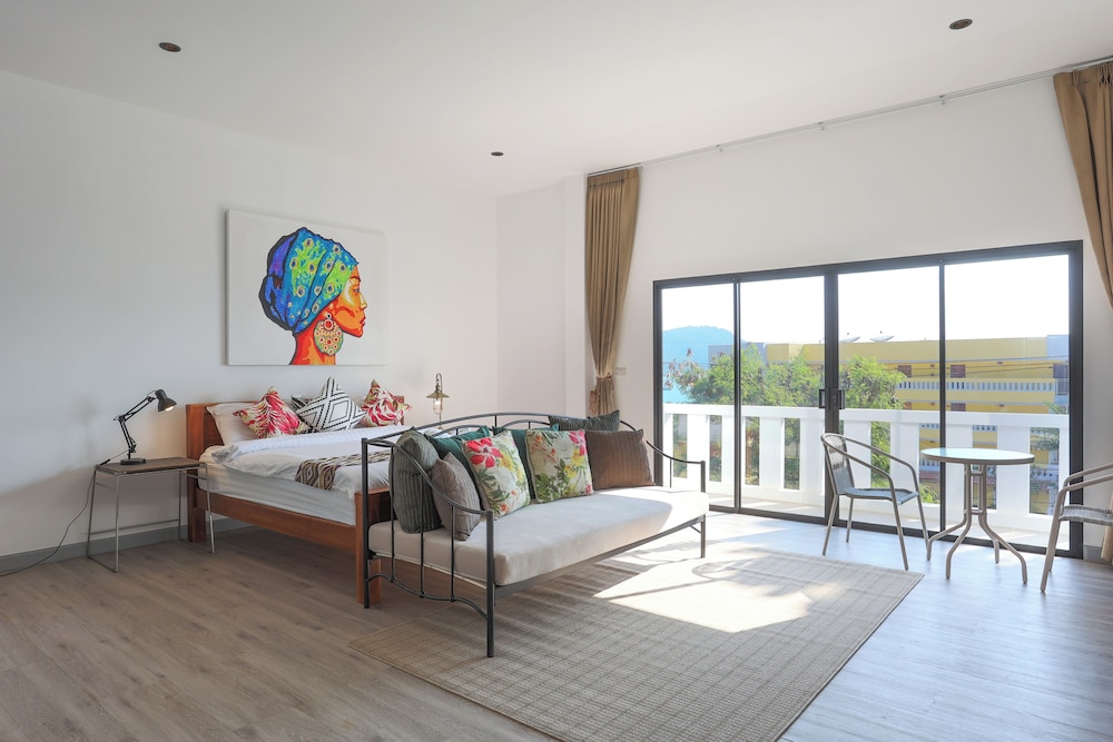 Villa with Jacuzzi &Stunning Seaview V30