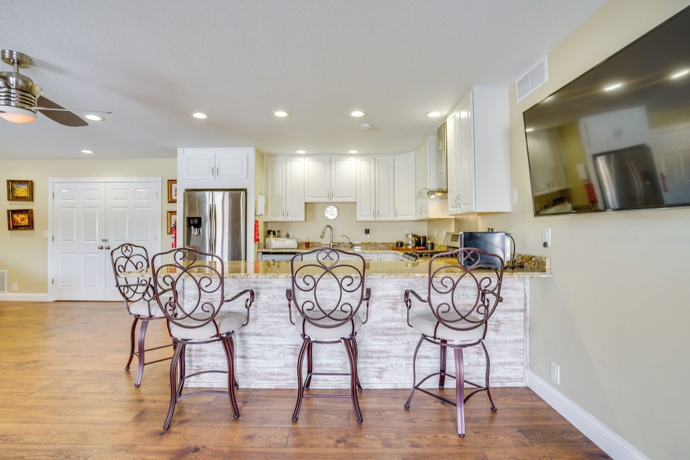 10-acre Plot: Peaceful Getaway in Webster!