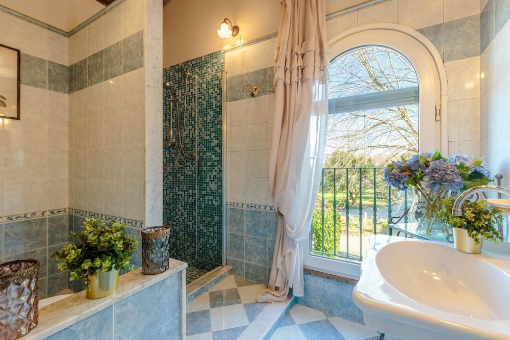 Villa Catia in Capannori view 3