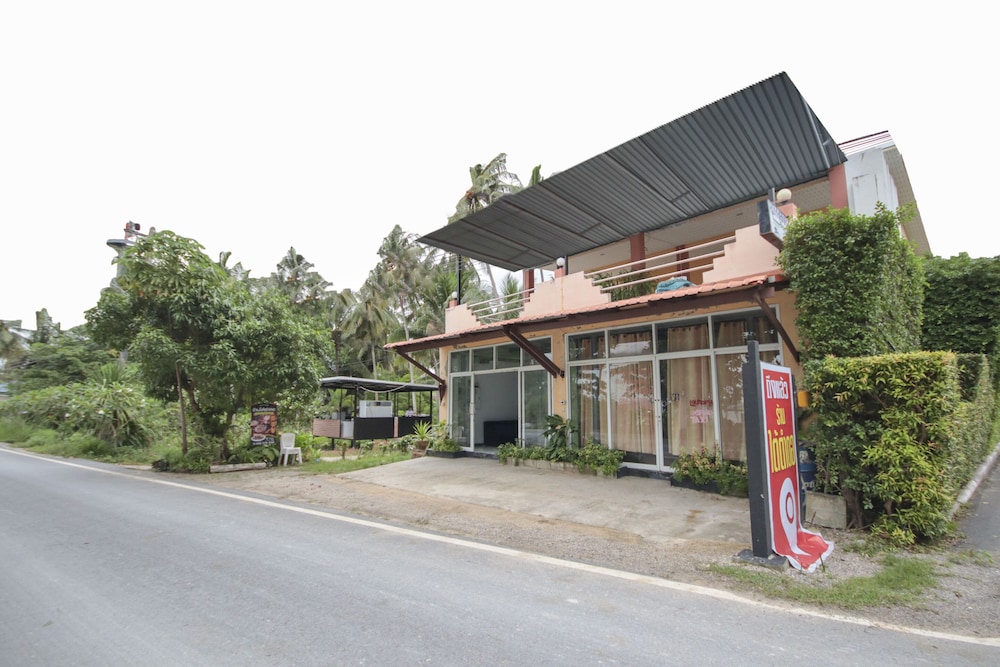 OYO 1120 The Royhanna Beach Home