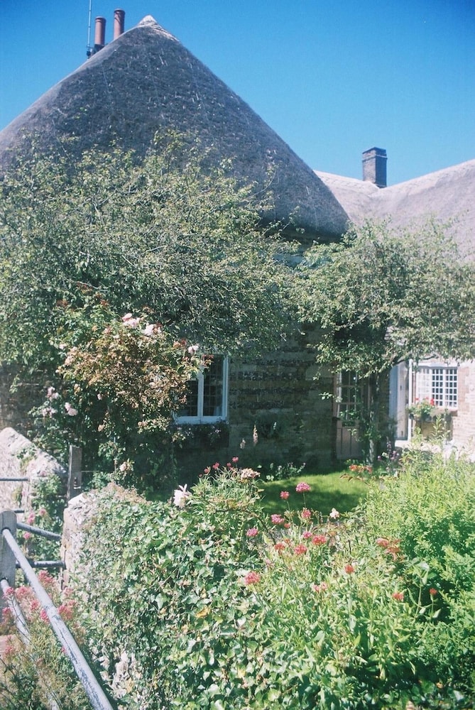 Tudor Cottage Bed & Breakfast Dorchester