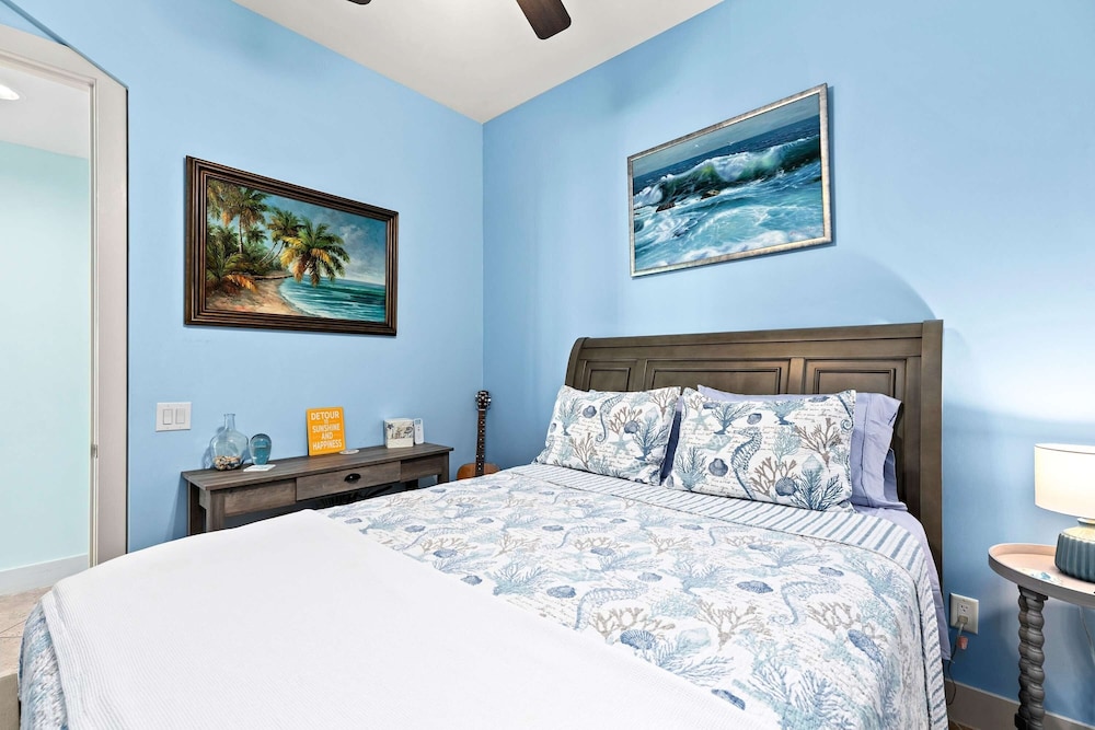 Sapphire Beach - Breathtaking 26th Floor Views 3 Bedroom Apts