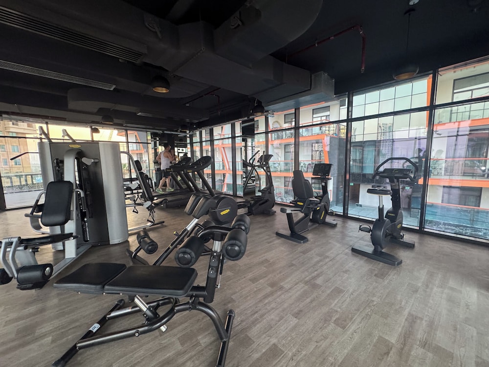 Grapeful Stay – Luxury Hostel Binghatti Avenue Tower Al Jaddaf