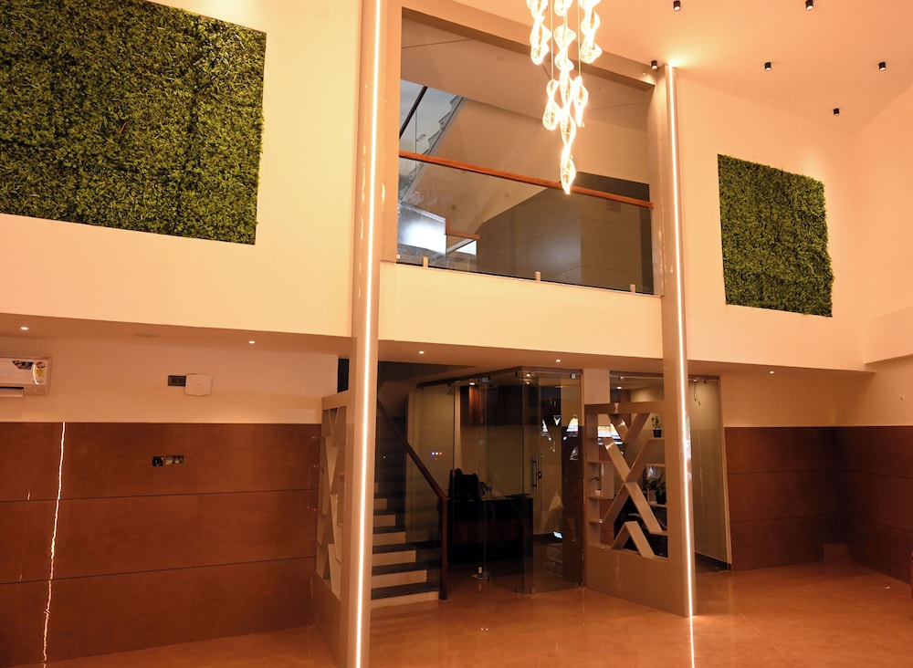 HOTEL SOUTH FOREST