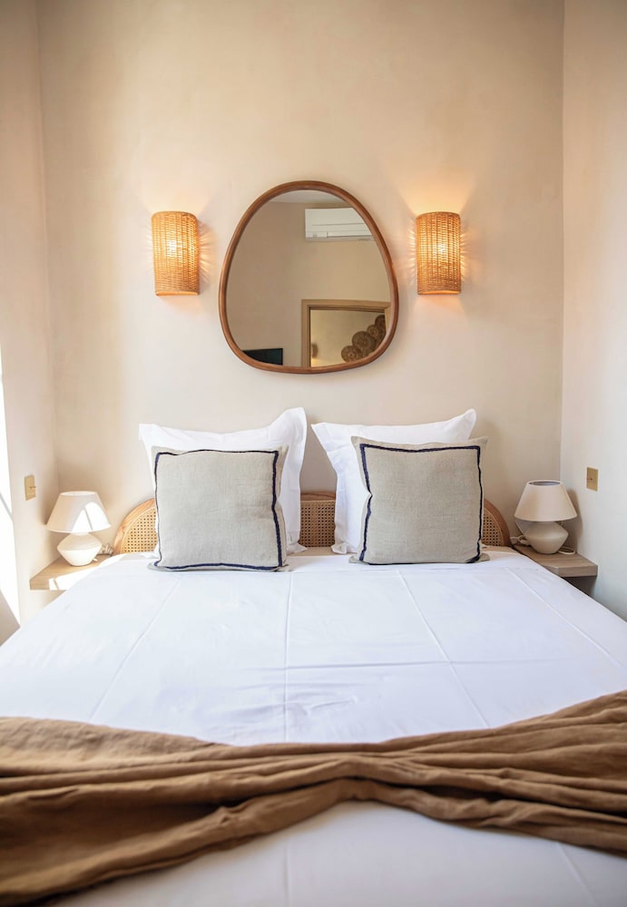 Magnificent apt - 2br/6p - Heart of Saint-tropez view 3