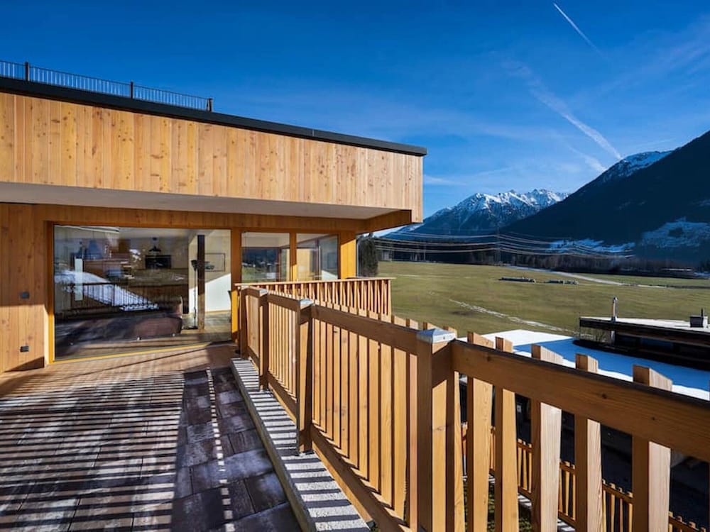 Exclusive Chalet With Sauna and Glacier View