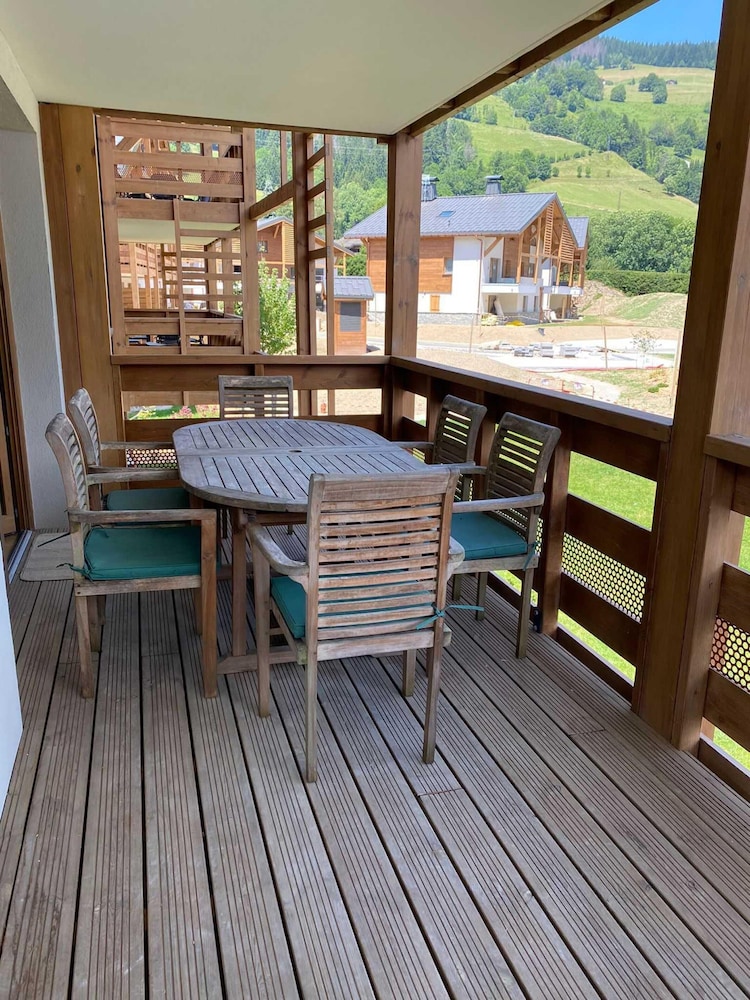 Charming Apt With View 2bd/6p -residence in Mega\