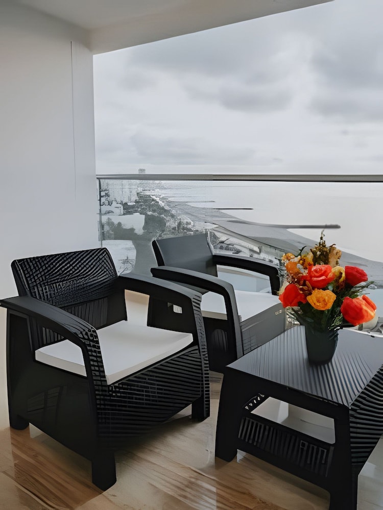 1410 CARTAGENA BEACH