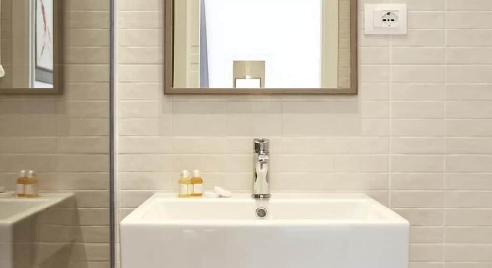 Raffaela's Suite & Rooms